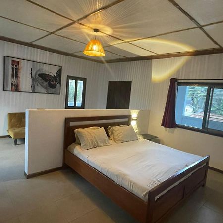 Omanye Lodge Accra Ngoại thất bức ảnh