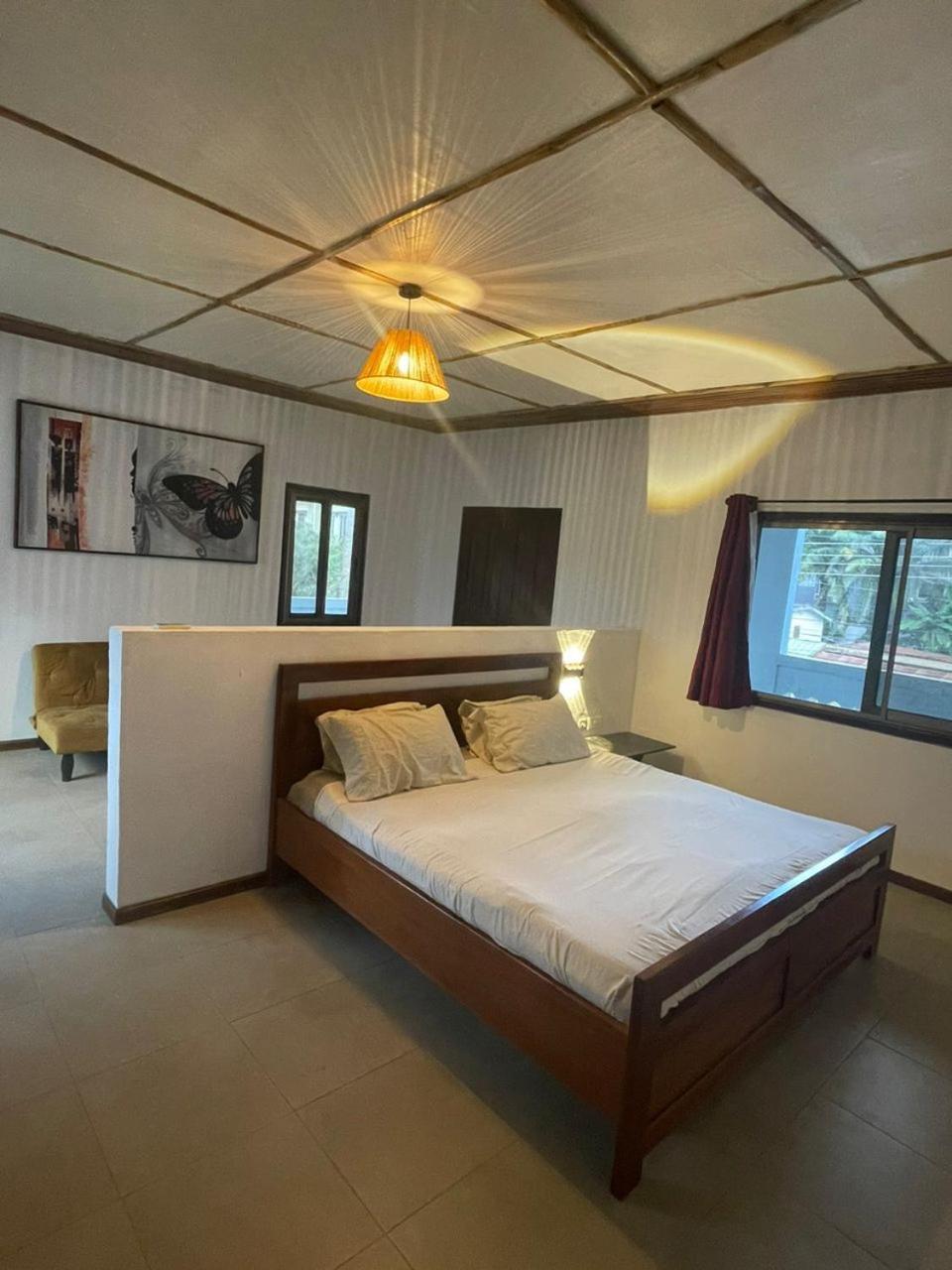 Omanye Lodge Accra Ngoại thất bức ảnh
