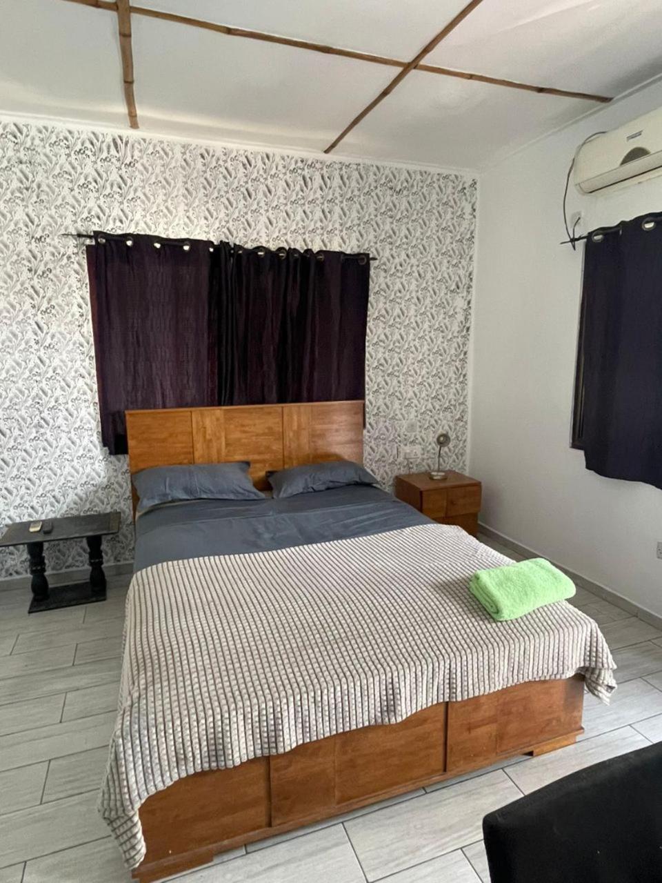 Omanye Lodge Accra Ngoại thất bức ảnh
